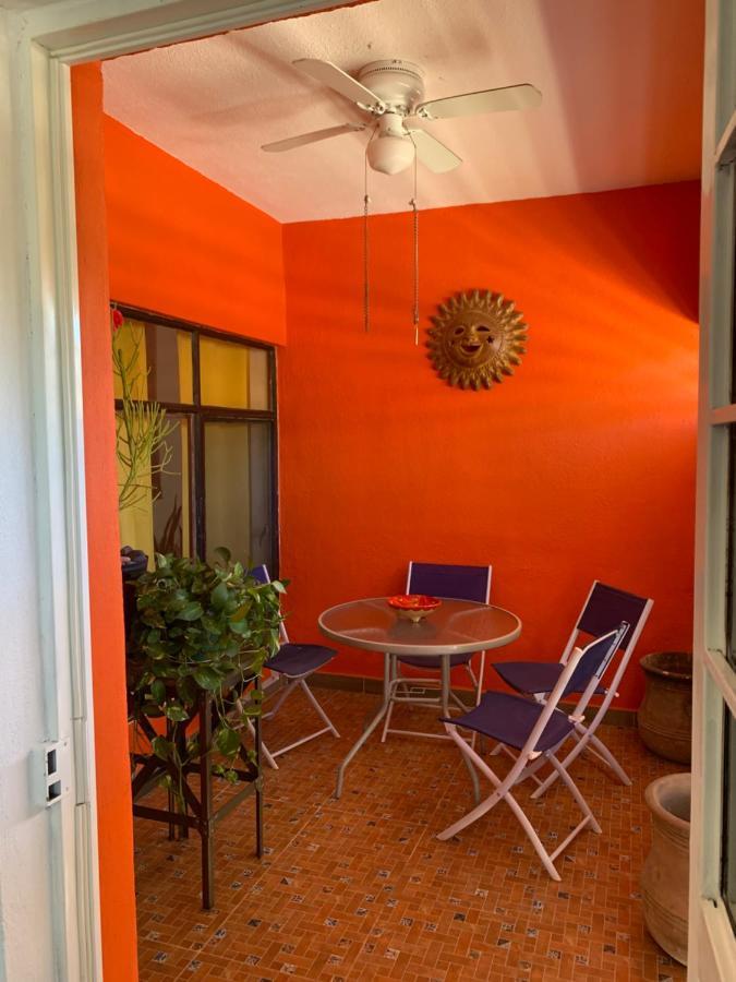Casa Madero #1, Central Studio Apartment 1 Block From Malecon لاباز المظهر الخارجي الصورة